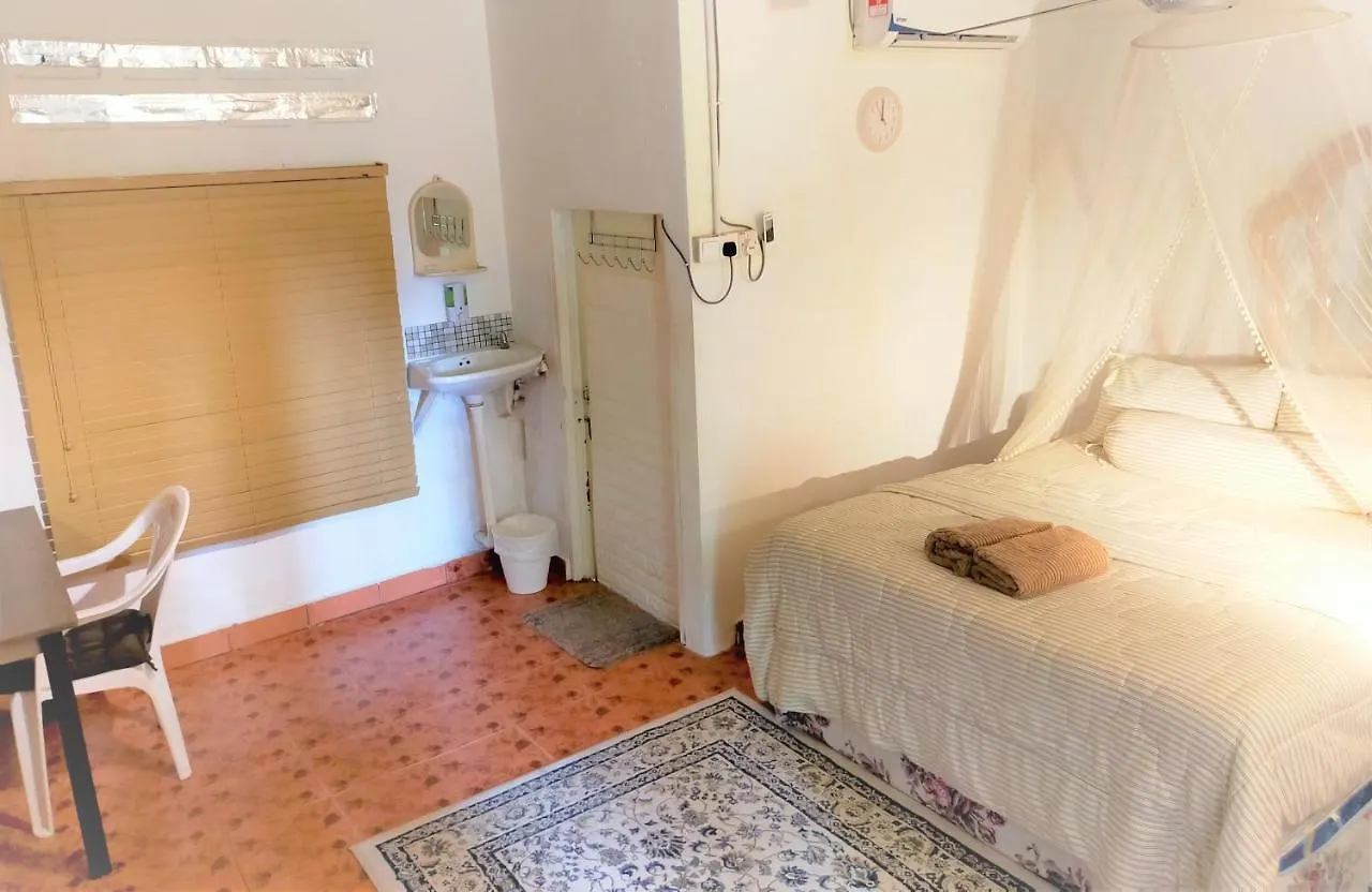 Dar Yasmine Motel 珍南海滩