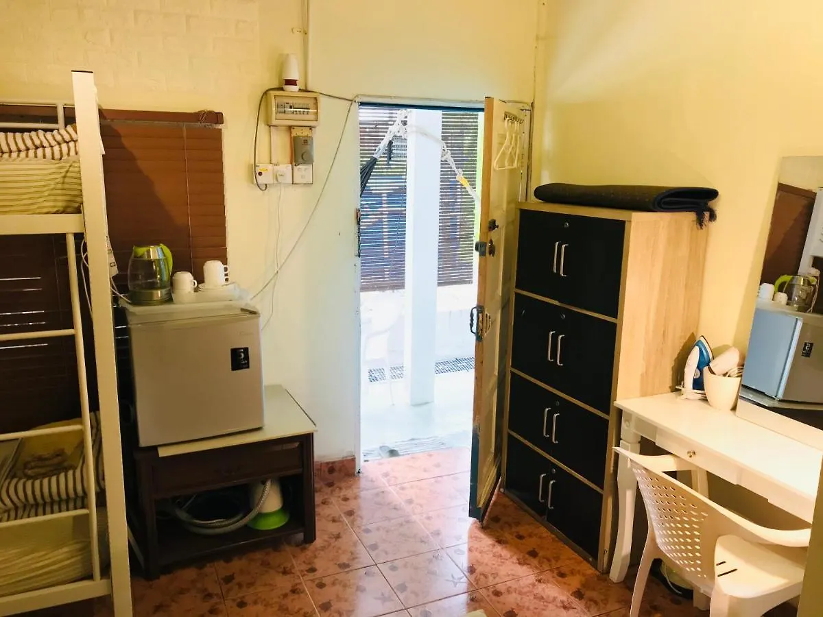 Dar Yasmine Motel 珍南海滩