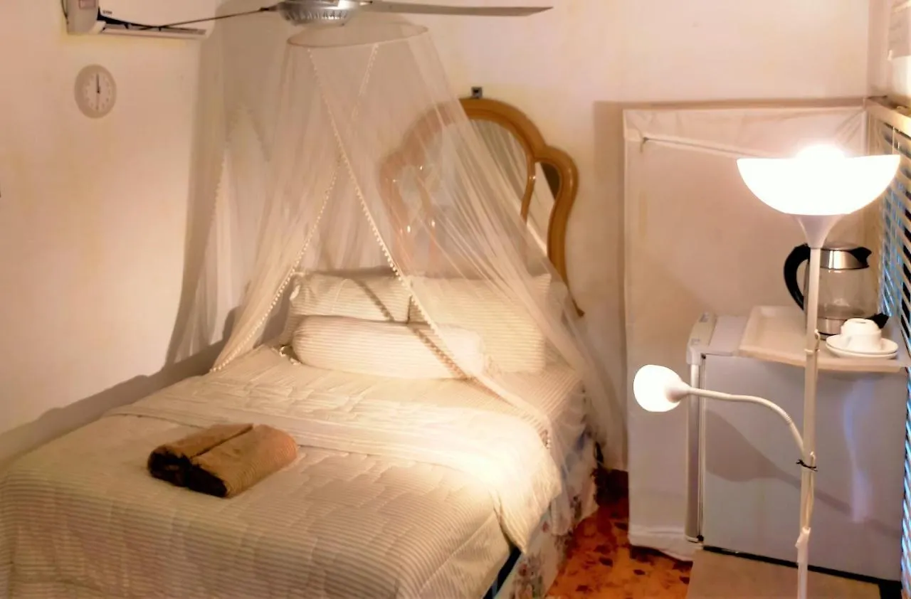 Dar Yasmine Motel Pantai Cenang  Ostello Pantai Cenang (Langkawi)