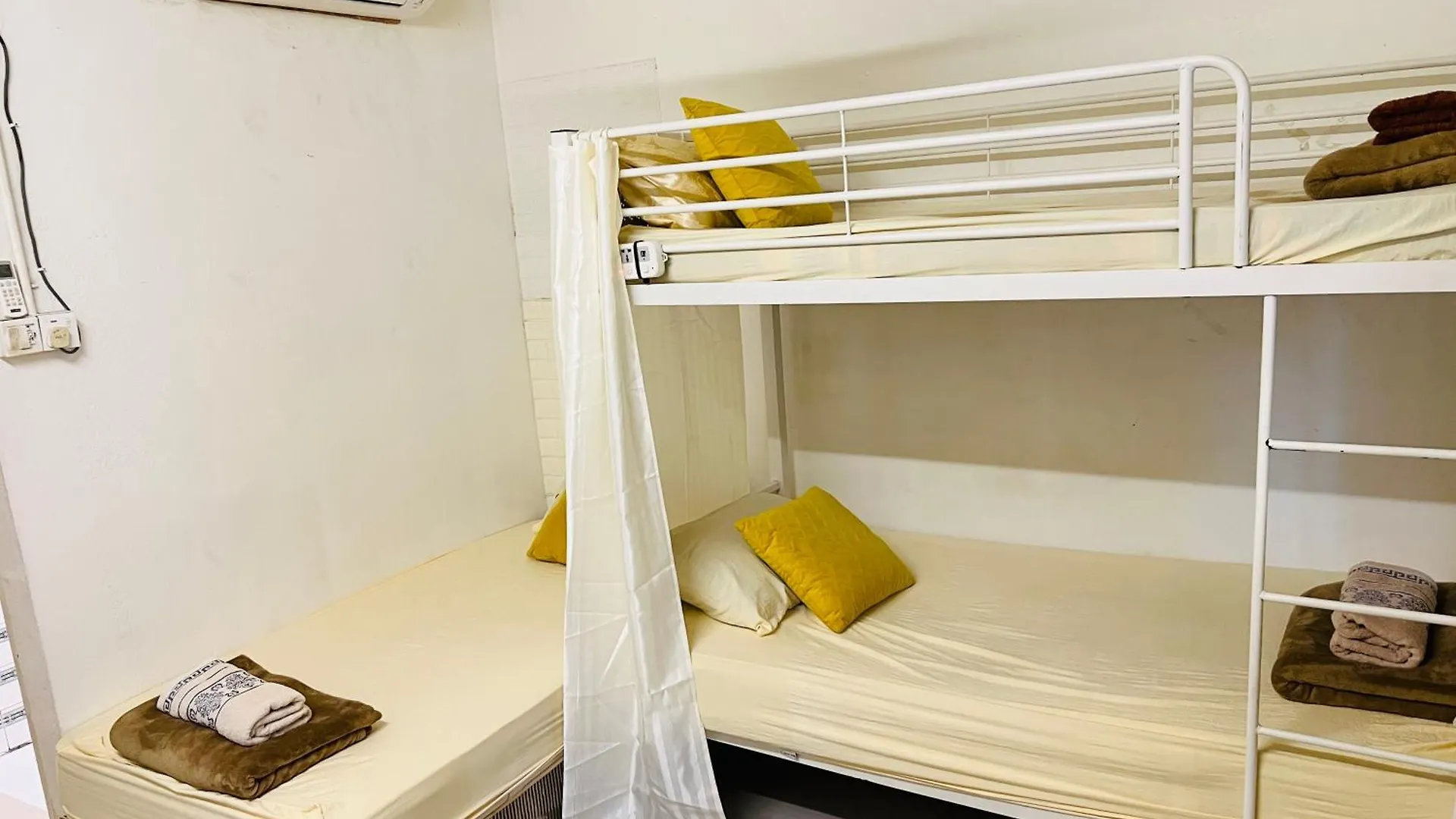 Hostel Dar Yasmine Motel Pantai Cenang